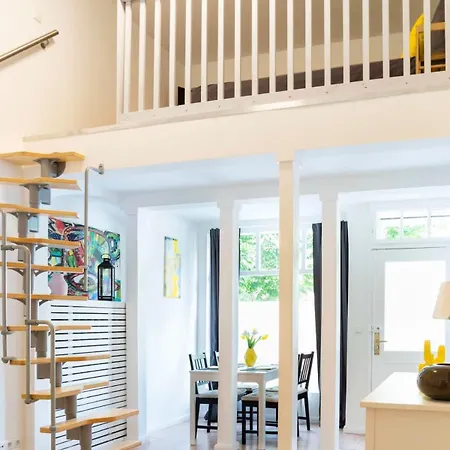 Spacious Loft Style In Wilmersdorf